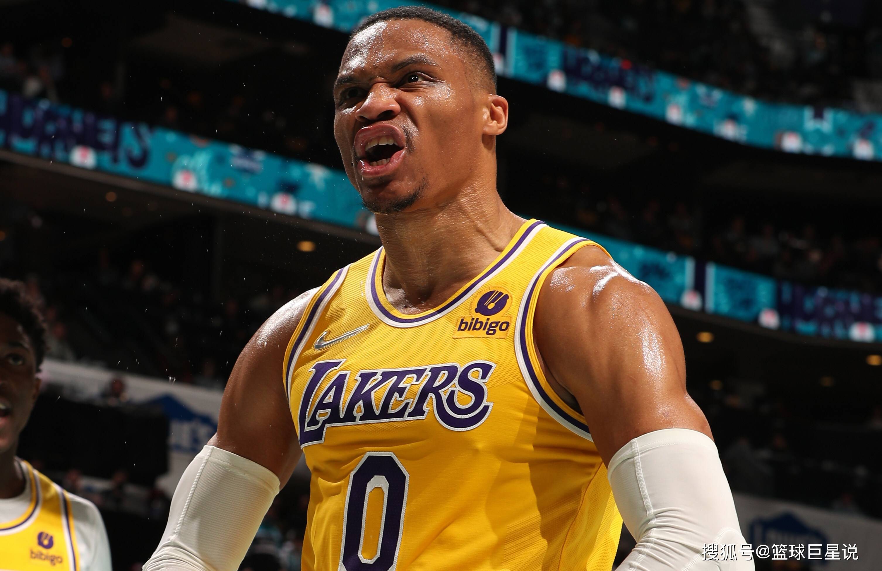 聋人篮球观赛：让我们挥动手语为运动员呐喊