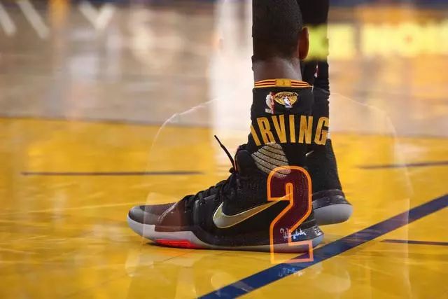 上海U20男足队员失利后哭成一片，徐根宝：哭什么？责任在我