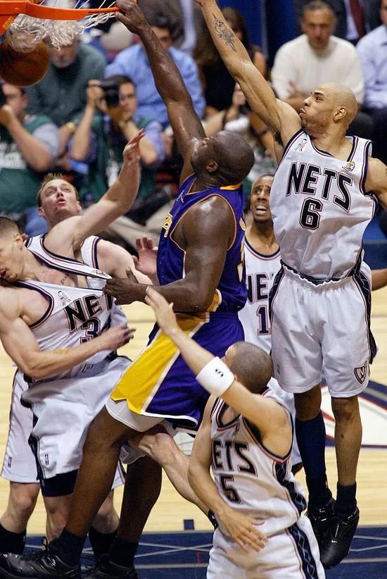 篮球火箭球队全员完成训练任务