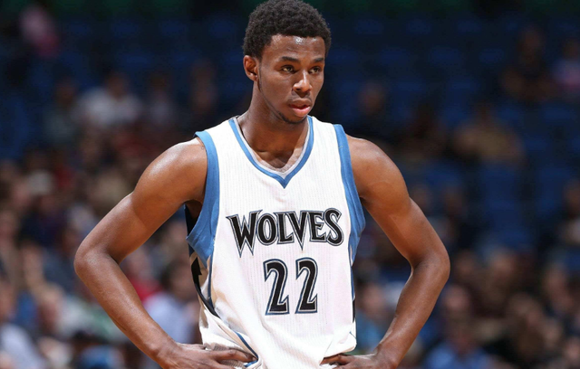 立大功！杨瀚森造埃迪第5次犯规，后者被换下