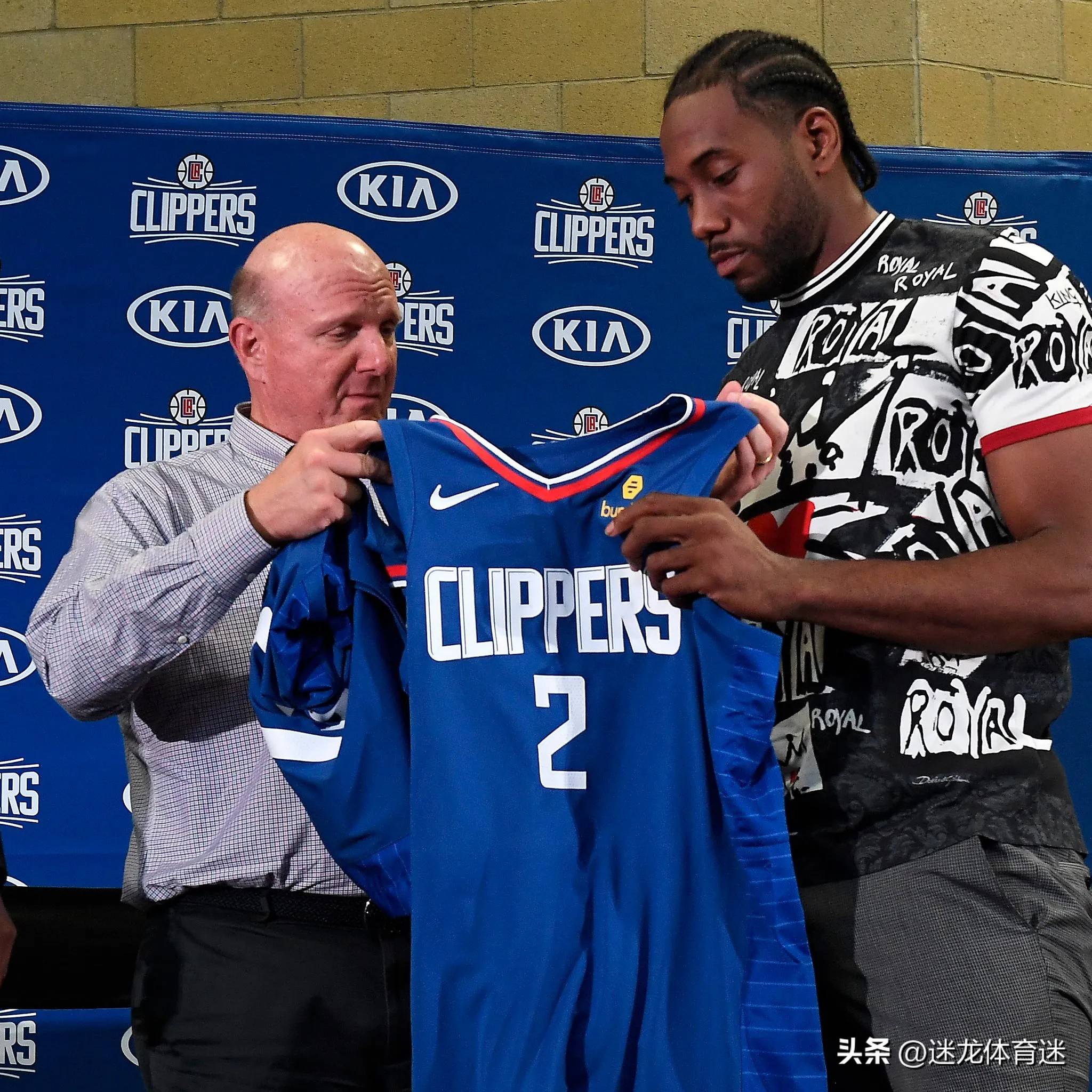 头米光年免按键对讲机：滑雪教学的“超轻信使”